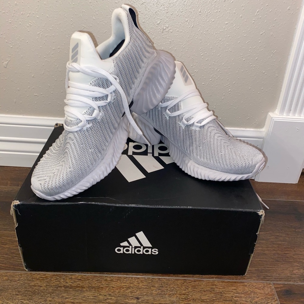 Alphabounce Adidas